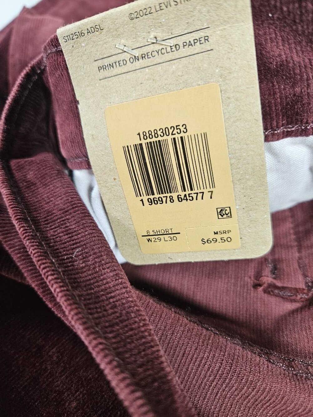 Levi's 724 High Rise Slim Straight Burgundy Corduroy Pants Women's Size 8 Short - Picture 8 of 9